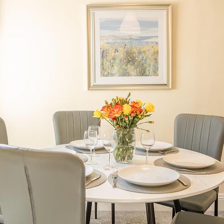 Cosy Home In Reading, Berkshire Екстериор снимка