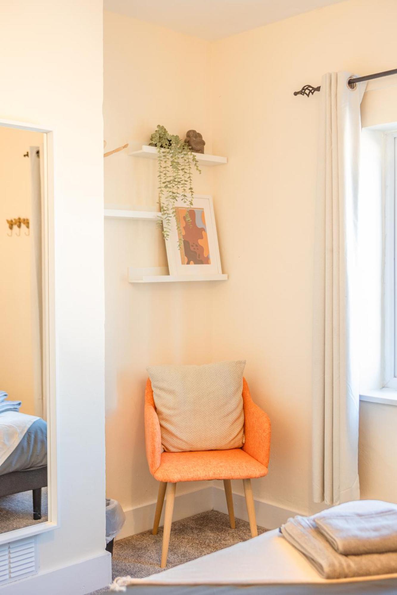Cosy Home In Reading, Berkshire Екстериор снимка